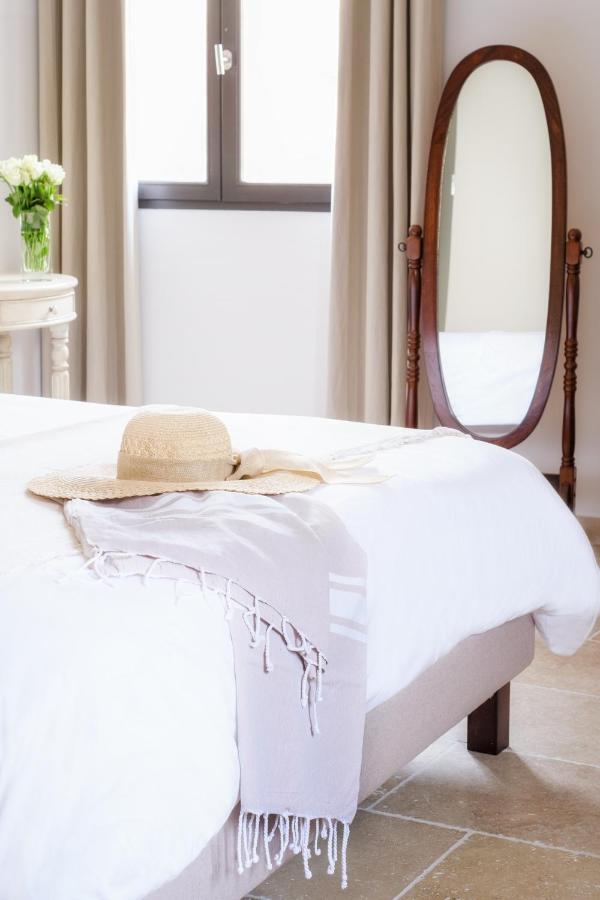 L'Ostal - Bed & Breakfast - Chambres Et Suites De 25 A 40M2 - Spa Saint-Hilaire-dʼOzilhan المظهر الخارجي الصورة