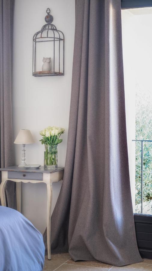 L'Ostal - Bed & Breakfast - Chambres Et Suites De 25 A 40M2 - Spa Saint-Hilaire-dʼOzilhan المظهر الخارجي الصورة
