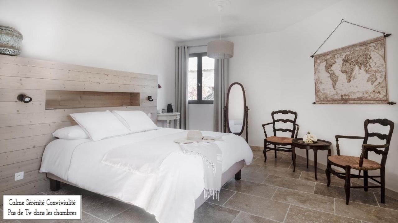 L'Ostal - Bed & Breakfast - Chambres Et Suites De 25 A 40M2 - Spa Saint-Hilaire-dʼOzilhan المظهر الخارجي الصورة