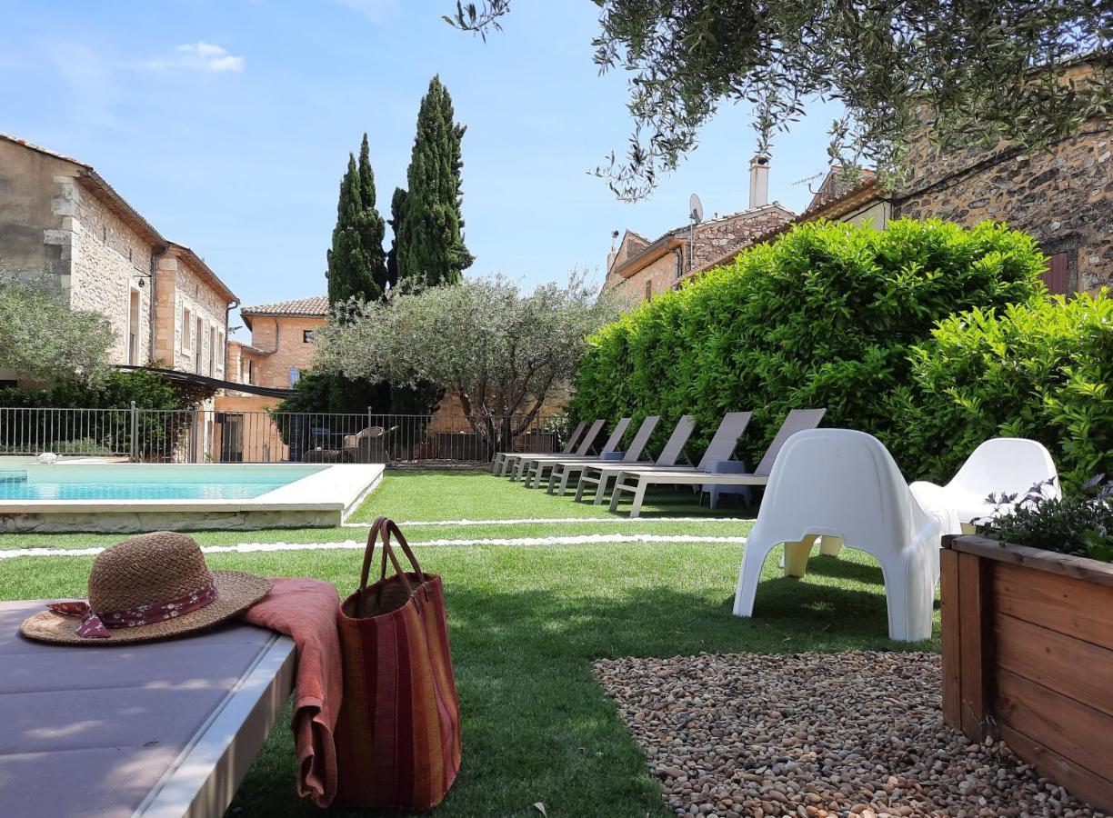 L'Ostal - Bed & Breakfast - Chambres Et Suites De 25 A 40M2 - Spa Saint-Hilaire-dʼOzilhan المظهر الخارجي الصورة