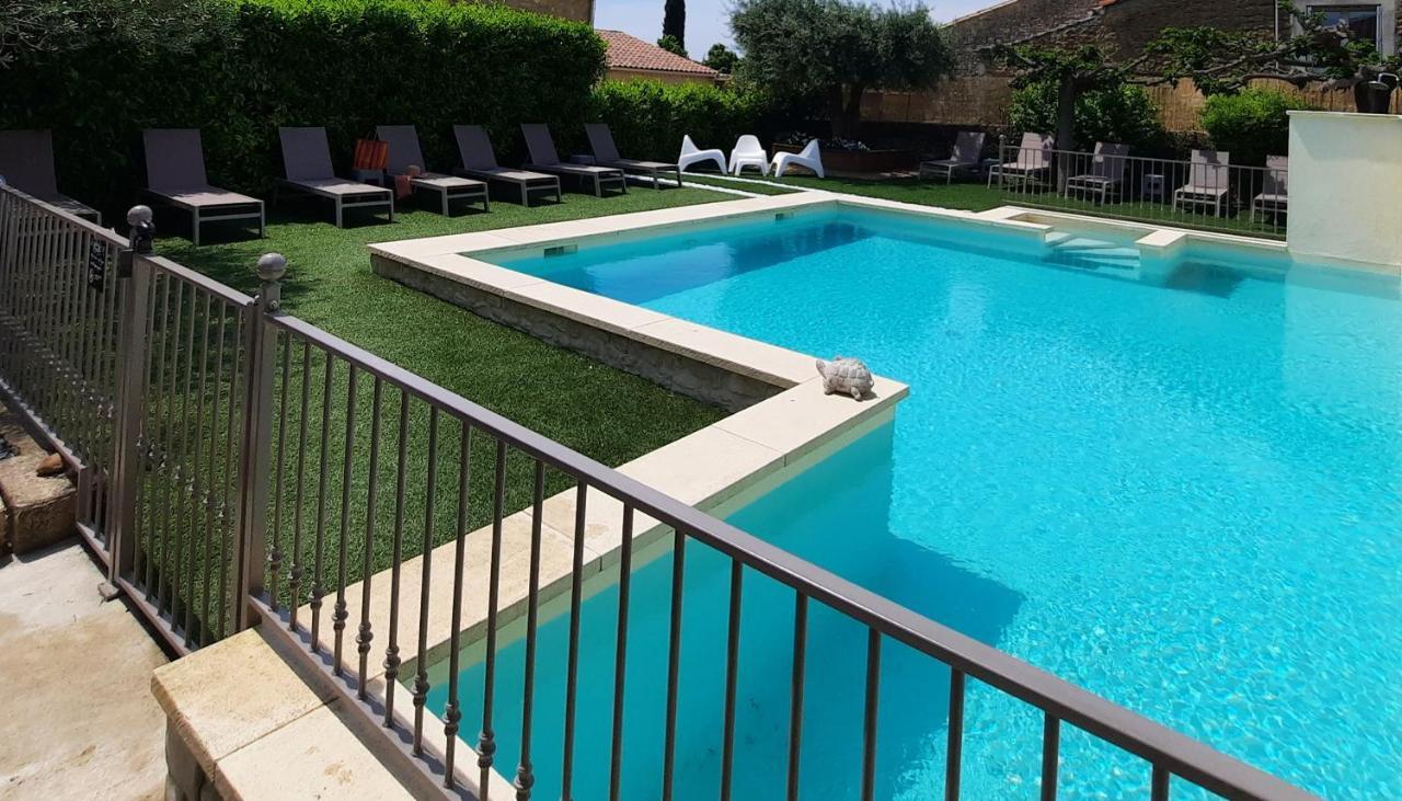 L'Ostal - Bed & Breakfast - Chambres Et Suites De 25 A 40M2 - Spa Saint-Hilaire-dʼOzilhan المظهر الخارجي الصورة