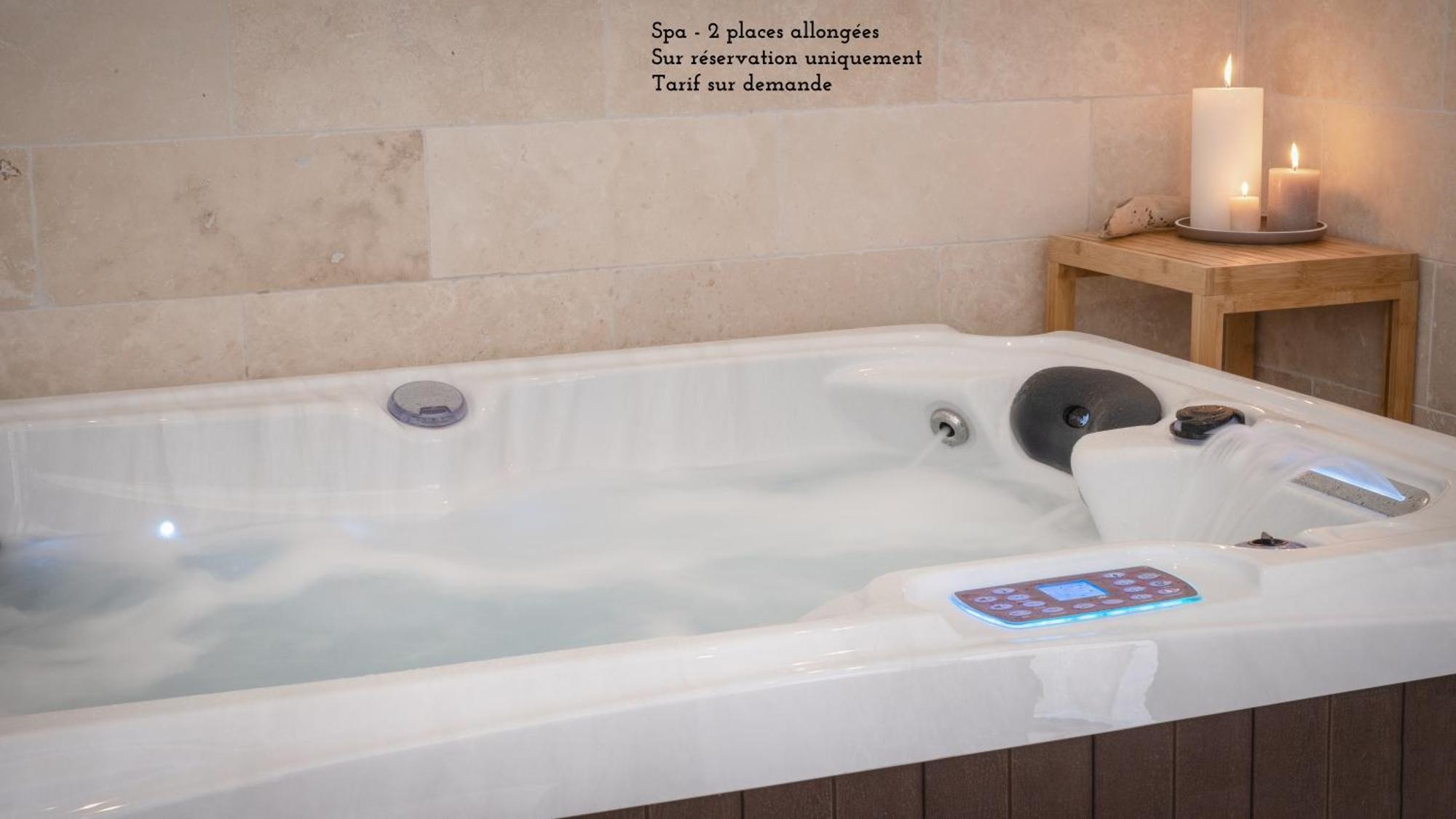 L'Ostal - Bed & Breakfast - Chambres Et Suites De 25 A 40M2 - Spa Saint-Hilaire-dʼOzilhan المظهر الخارجي الصورة